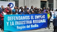 En el frontis de la Catedral de Concepción, se reunieron distintas organizaciones Sindicales